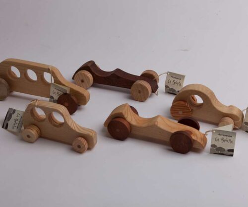 Cochecito de madera